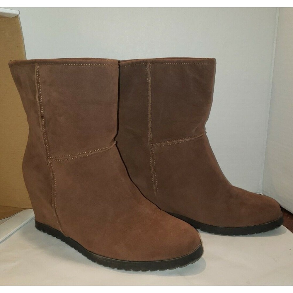 Sugar ADARA Faux Suede Whiskey Brown Wedge Style Short Boots Sz 9.5 SR$80